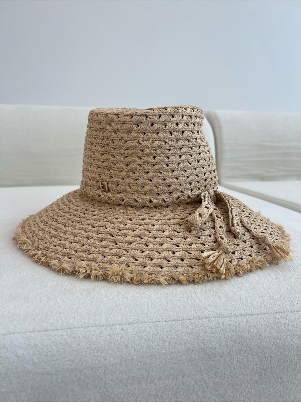 Eric Javits Ellie Hat In Sand - Picture 3 of 6
